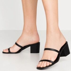 NWOB STEVE MADDEN Issy Croc Embossed Block Heel Sandals. Size 10